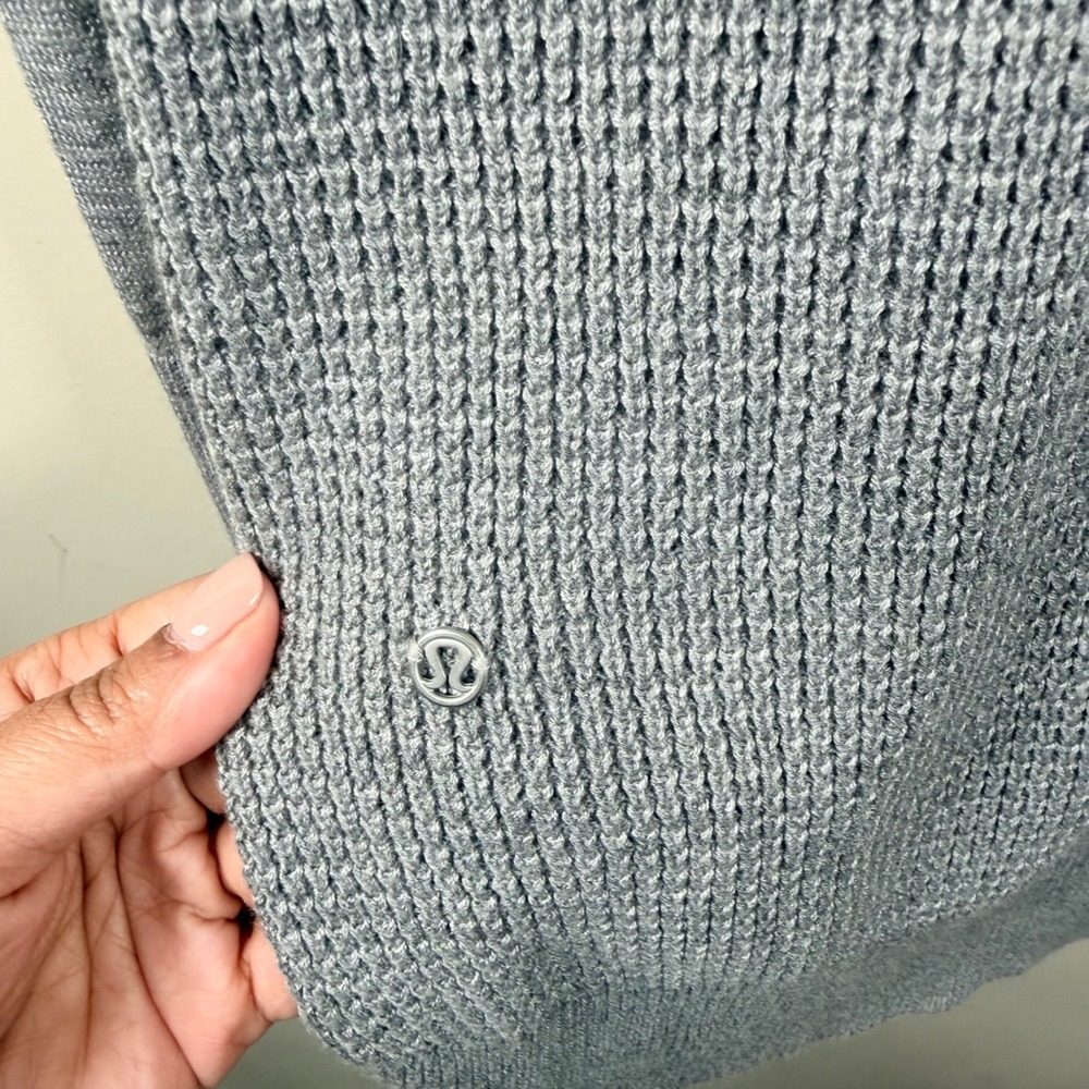 Lululemon Gray Waffle Knit V-Neck Tunic‎ Sweater athleisure travel size 2 - Picture 5 of 7